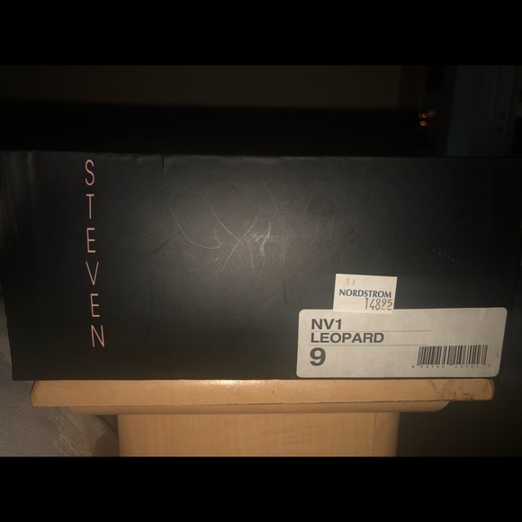 Steve Madden Leopard Peep Toe High Heel Shoes - Picture 6 of 6